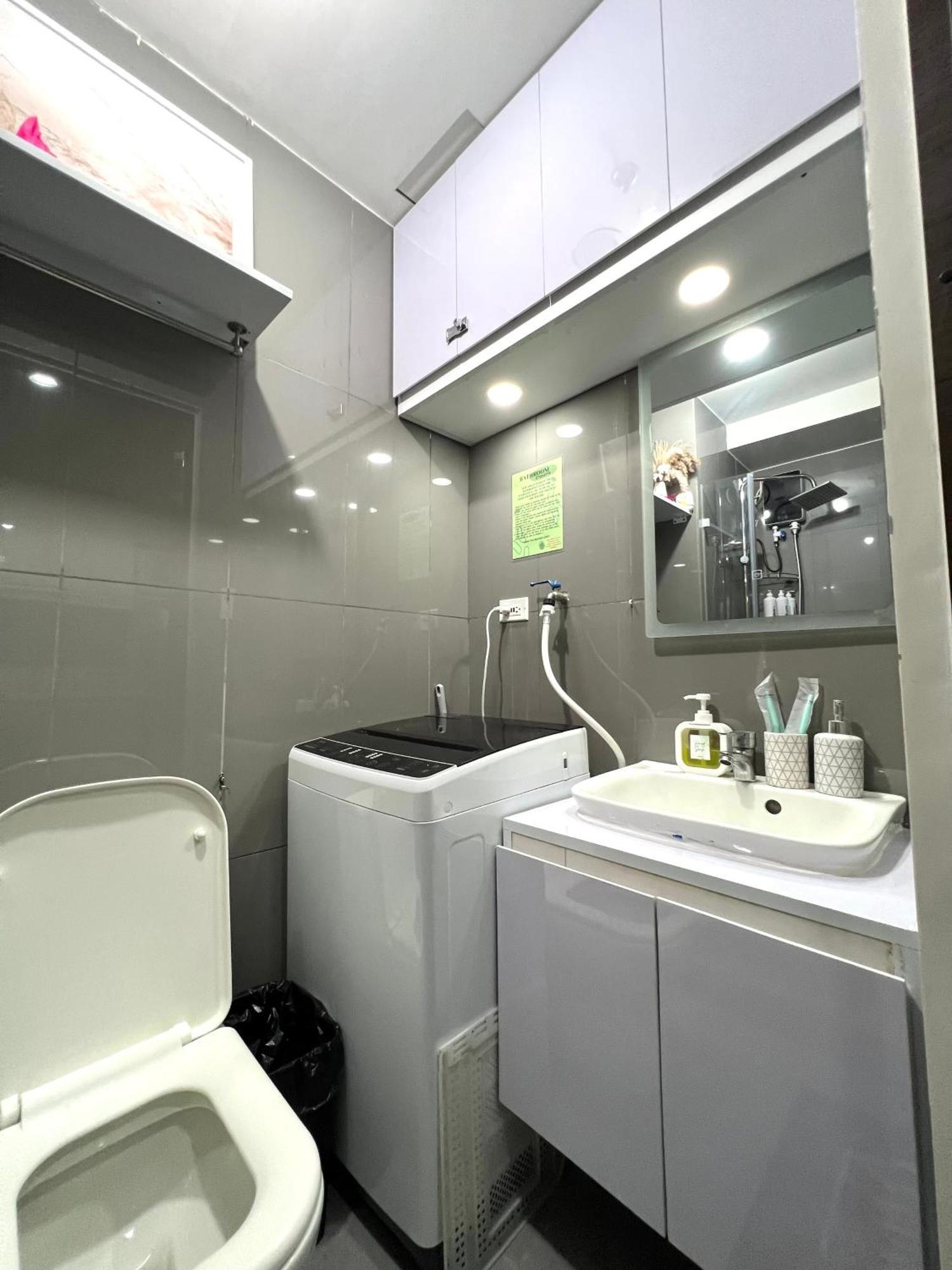 Apartment In Air Residences, Makati With Wifi, Netflix, Pool, Mall And More Manila Esterno foto
